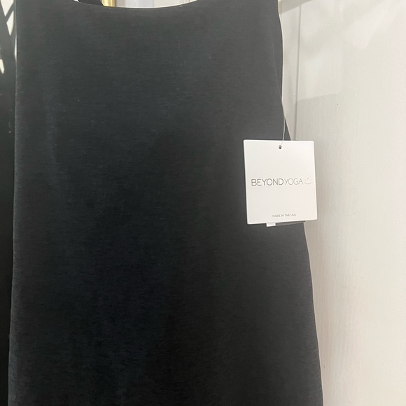 Beyond Yoga Move It dress XS , New with tags - Picture 5 of 6